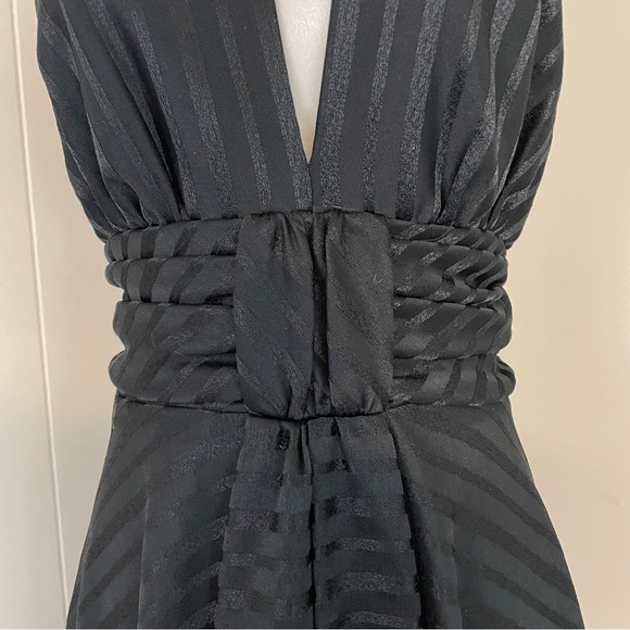 Vintage Black Dress Women’s M Sleeveless Halter V-Neck A-Line Midi - Picture 3 of 9